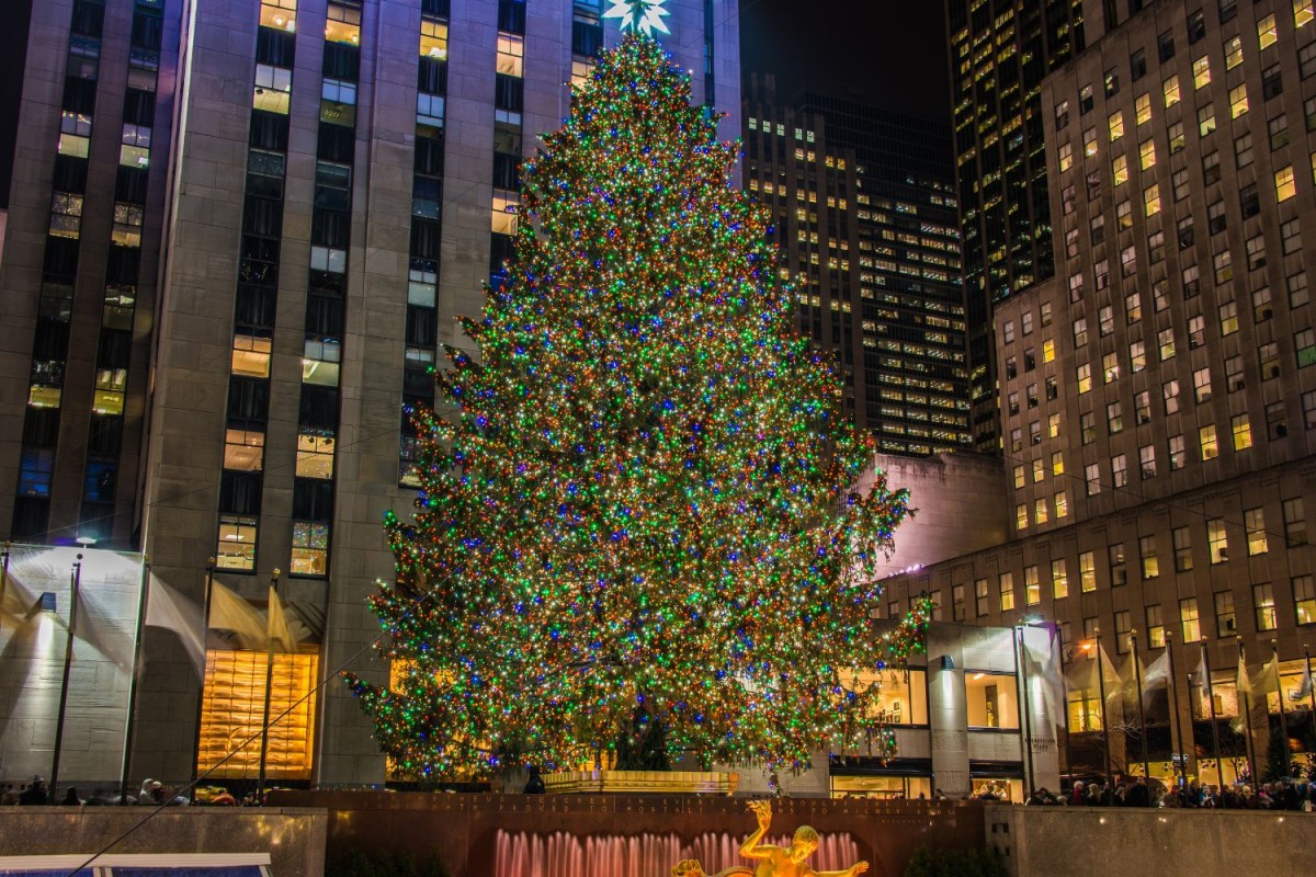 Dance the World Broadway Xmas Tree