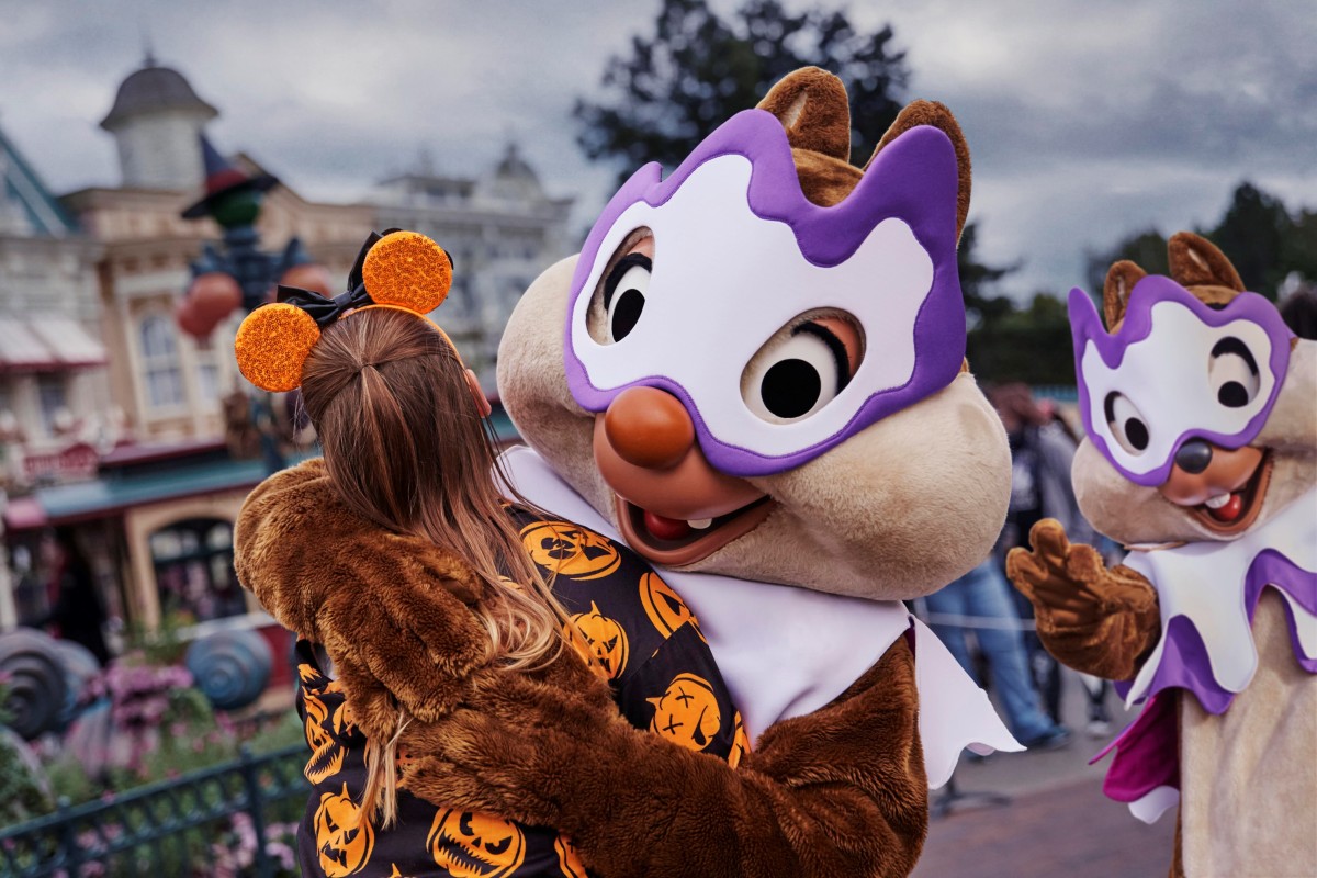 disney halloween chip and dale
